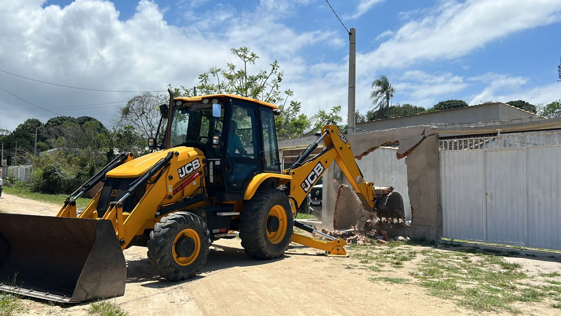 Ação integrada do Creci-RJ, Polícia e Prefeitura coíbe práticas ilegais na Região dos Lagos  - Divulgação
