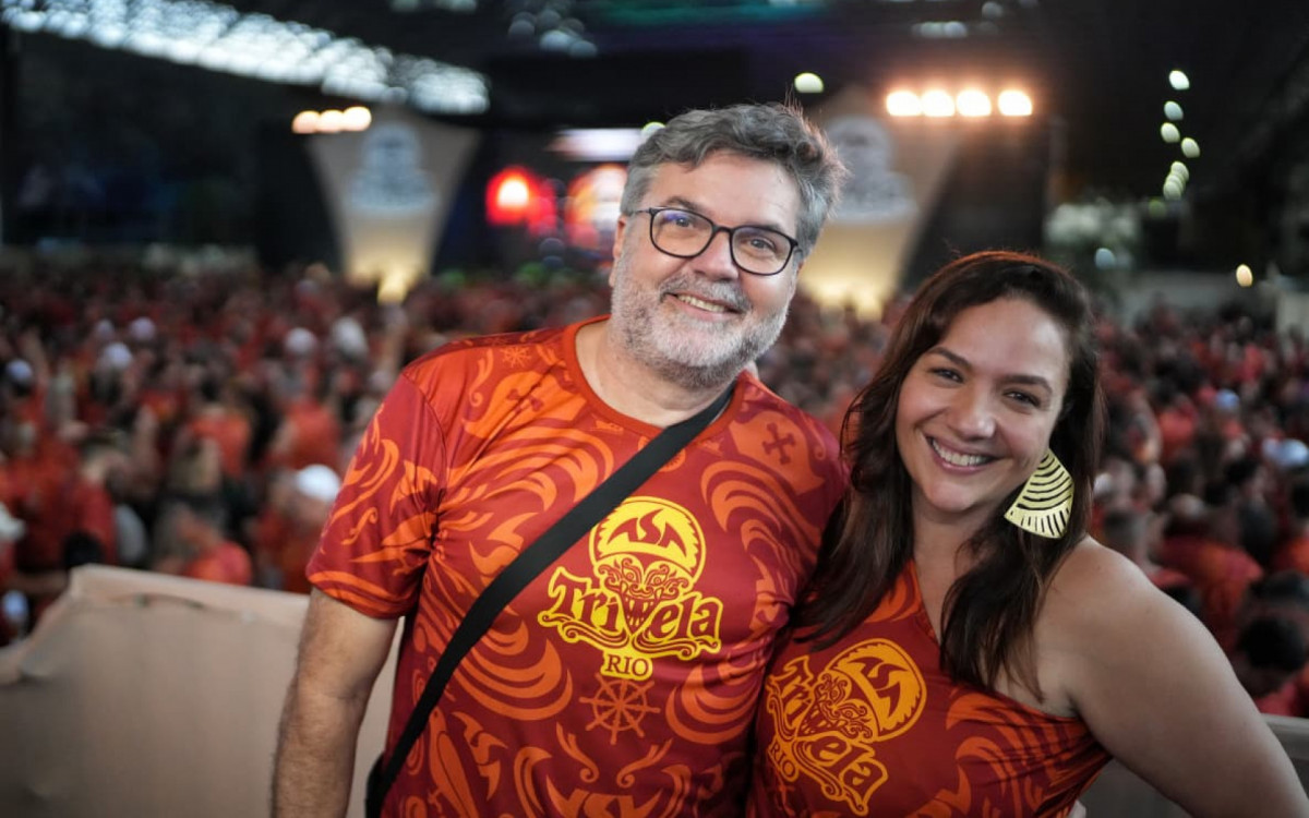 Paulo Netherlland e Fernanda Sodré foram destaque entre os convidados e aproveitaram a noite com muito Axé e alto astral