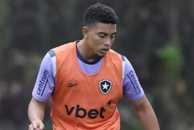Jogador do Botafogo, Jordan Barrera é exaltado por imprensa colombiana: 'Futebol de seleção'