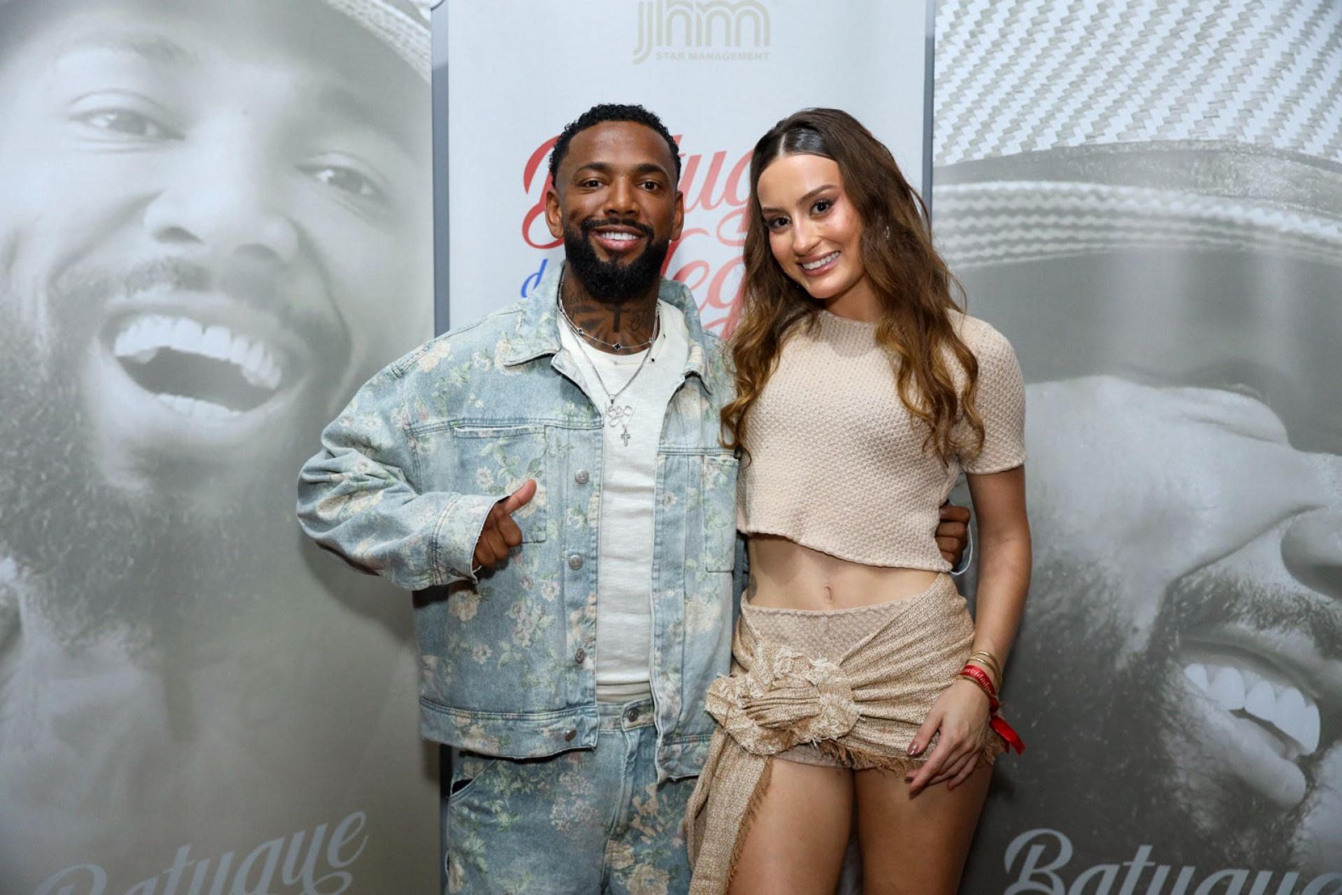 Nego do Borel ao lado da nova namorada, a empresária Júlia Pires - Divulgação