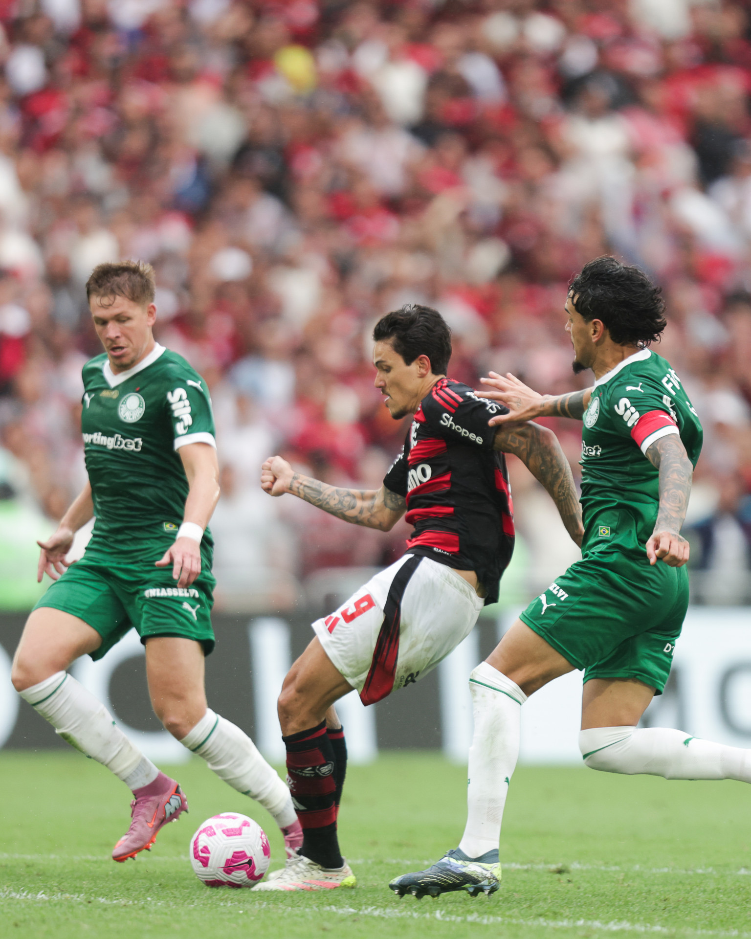 Veja a escala de arbitragem para o jogo entre Flamengo e Palmeiras