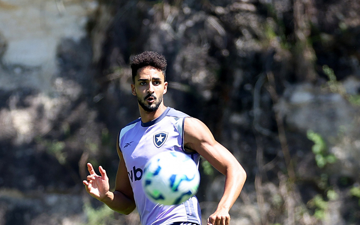 Chris Ramos &eacute; um dos atacantes do Botafogo