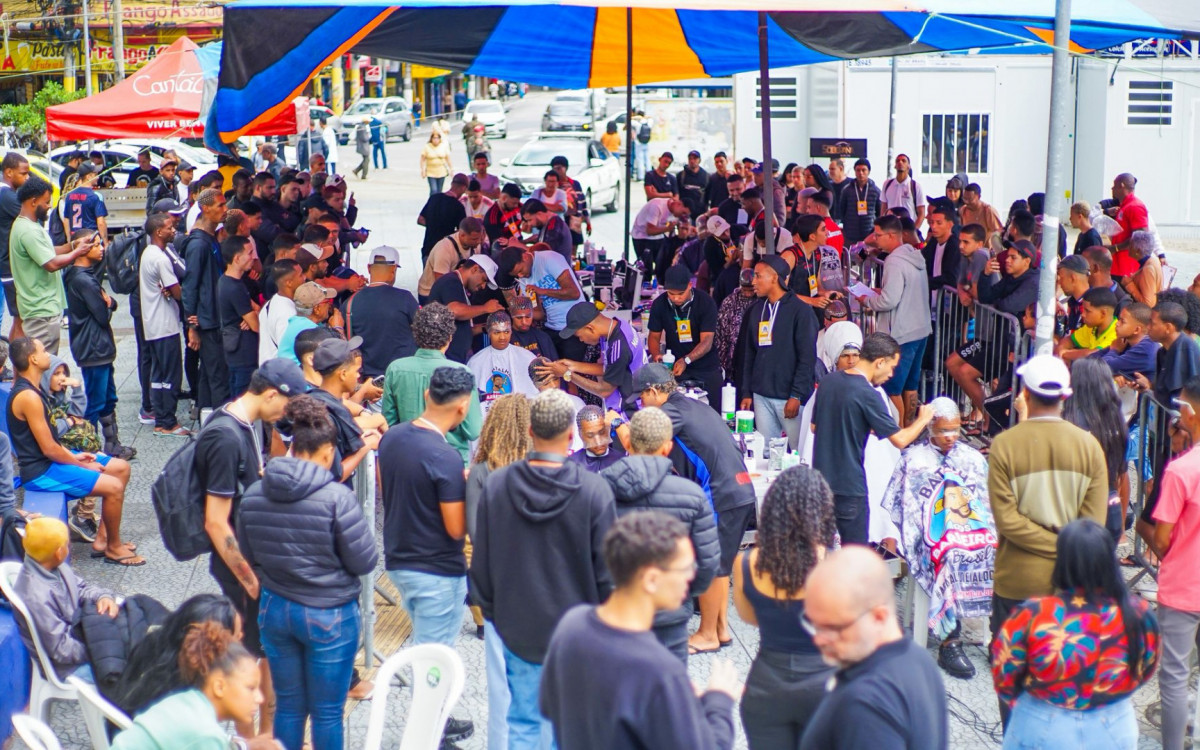 Público prestigiou a Batalha dos Barbeiros no Centro da cidade