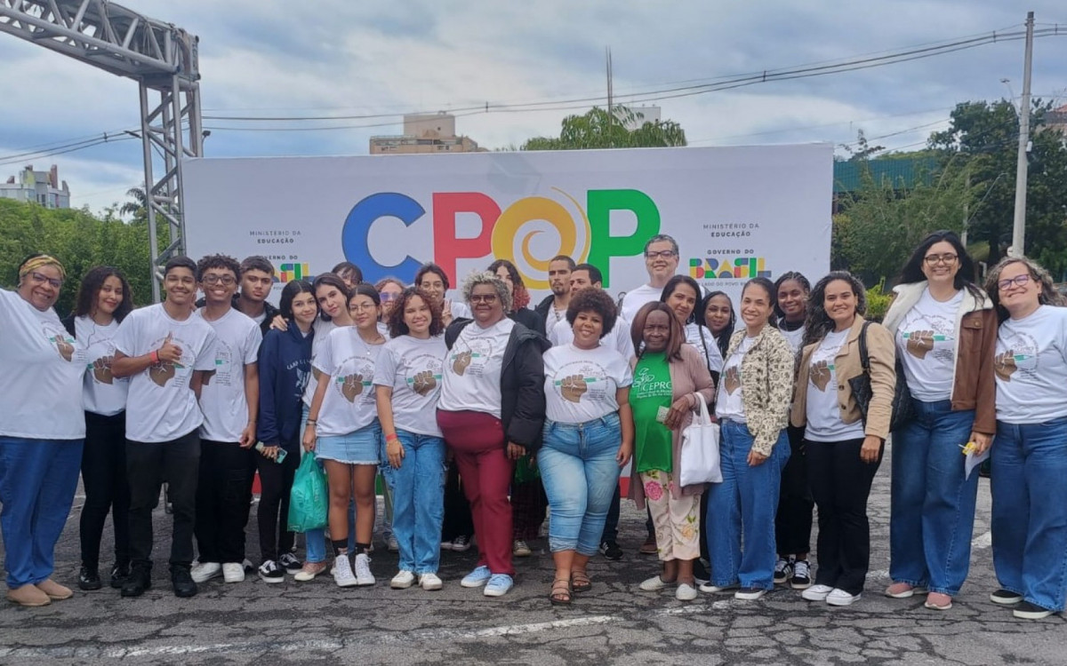 Alunos do Cepro de Rio das Ostras participaram do Aulão Nacional ao lado de Lula e ministros da Educação e da Fazenda