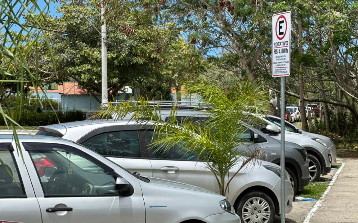 Estacionamento rotativo e reforça combate aos flanelinhas