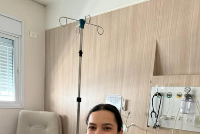 Ex-BBB Mayla Araújo explica internação repentina