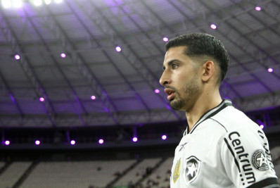 Santi Rodríguez deve reforçar o Botafogo contra o Corinthians