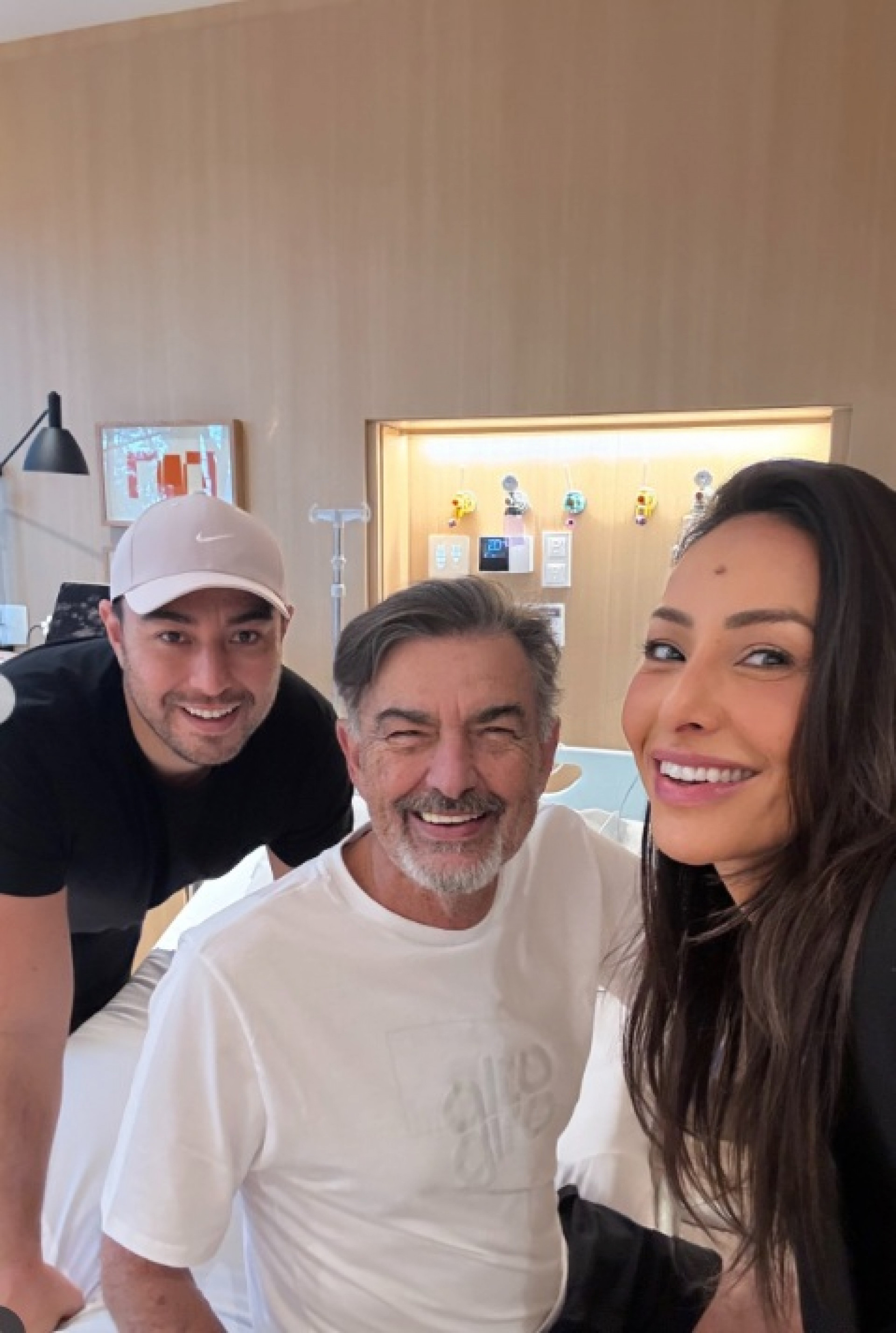 Karin Sato, irmão de Sabrina, Omar Rahal e Sabrina Sato - Reprodução/Instagram