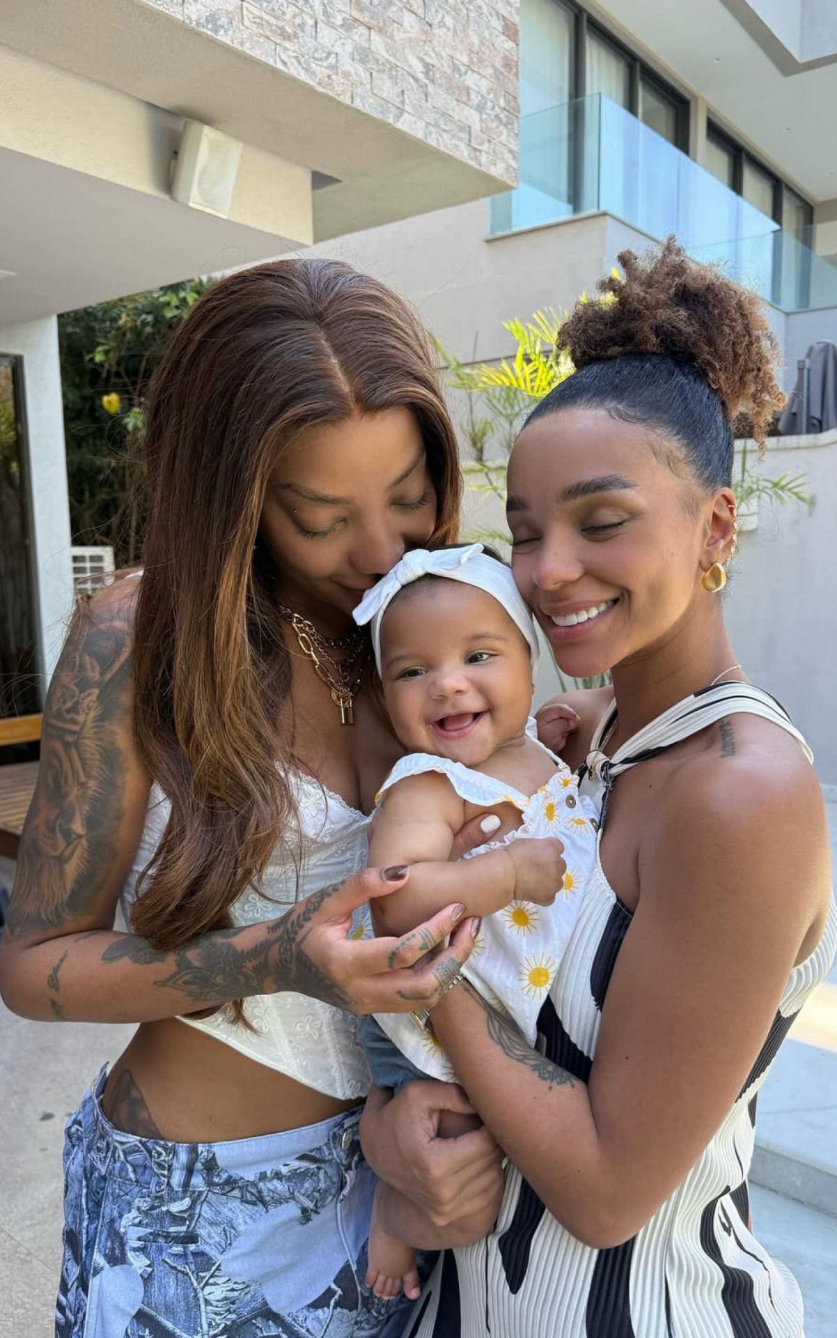 Ludmilla, Brunna Gonçalves e a filha, Zuri