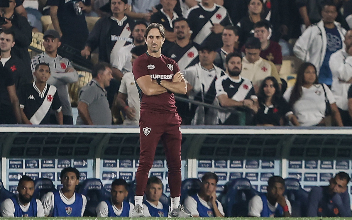 Zubeldía ainda busca equilíbrio no Fluminense