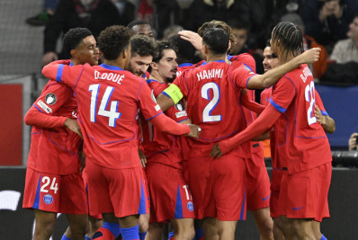 PSG vence o Leverkusen em jogo de nove gols, e Arsenal bate o Atlético de Madrid