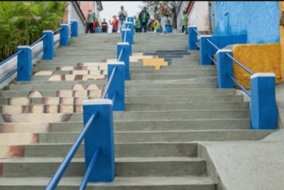 Prefeitura de Caxias revitaliza escadão do Jardim Gramacho