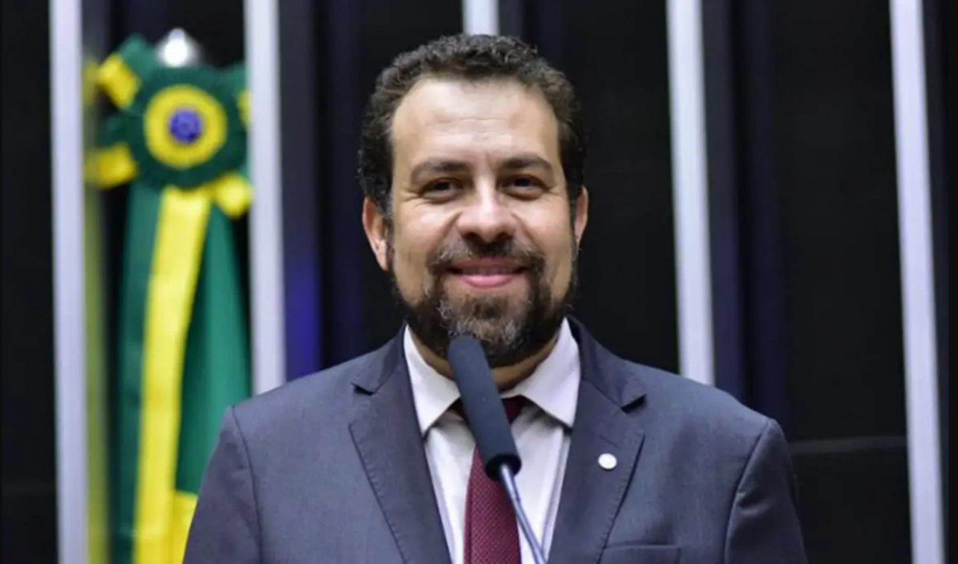 'Estamos trabalhando para este ser o último 1º de maio com escala 6x1', diz Boulos
