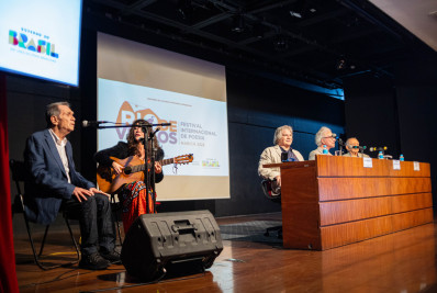 Lançamento do festival de poesia Rio de Versos de Maricá tem emoção e homenagem ao poeta e compositor Jorge Mautner