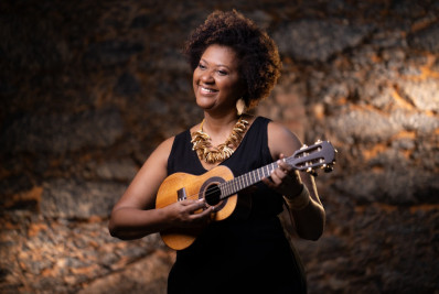 Nilze Carvalho é destaque na 5ª edição do Mulheres na Roda de Samba