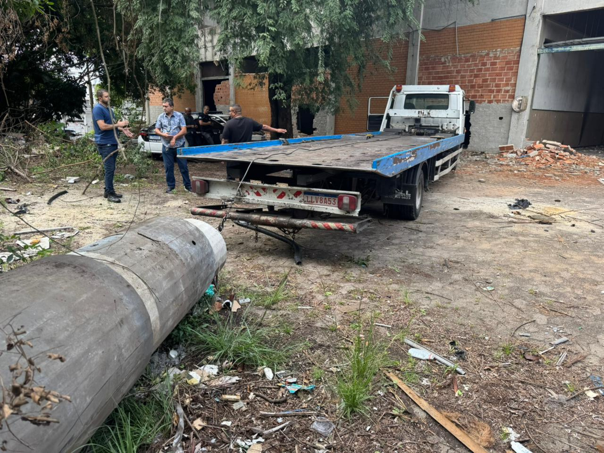 Caminh&atilde;o de reboque usado pelos criminosos  - Divulga&ccedil;&atilde;o / Pol&iacute;cia Civil 