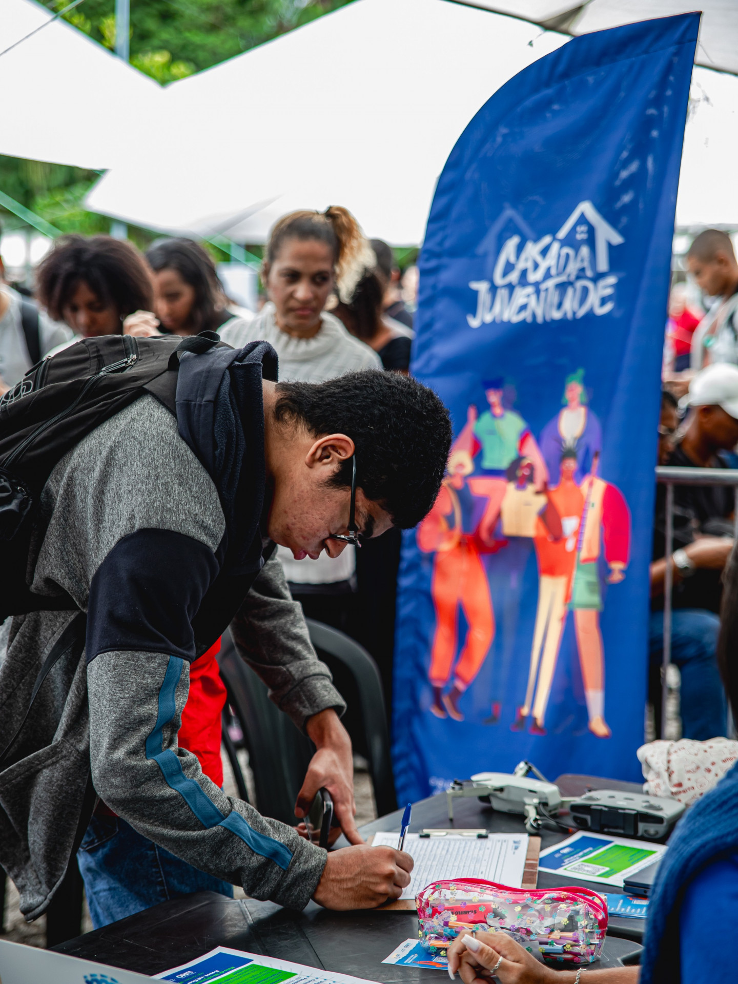 Casa da Juventude Centro oferece 40 vagas de emprego em parceria com iFood, First Class e Bela Ferraz