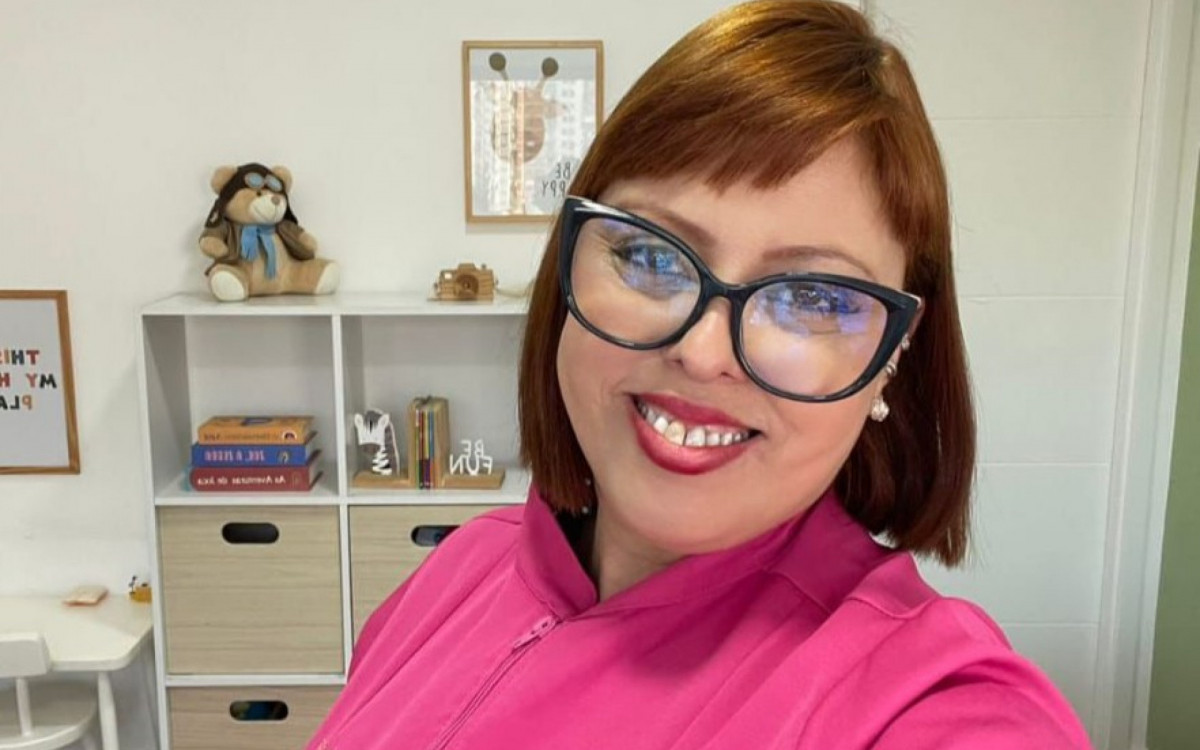 Fernanda Sim&otilde;es &eacute; neuropsicopedagoga e enfatiza que apesar dos avan&ccedil;os na acessibilidade do Enem serem significativos, o caminho ainda &eacute; longo - Arquivo pessoal