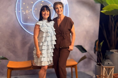 Mãe e filha, Sônia e Mari Bridi gravam juntas vinheta de fim de ano da Globo: 'Emocionada'