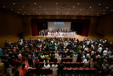 ‘Prêmio Educador Destaque 2025’ é entregue para profissionais e unidades da rede municipal de Volta Redonda