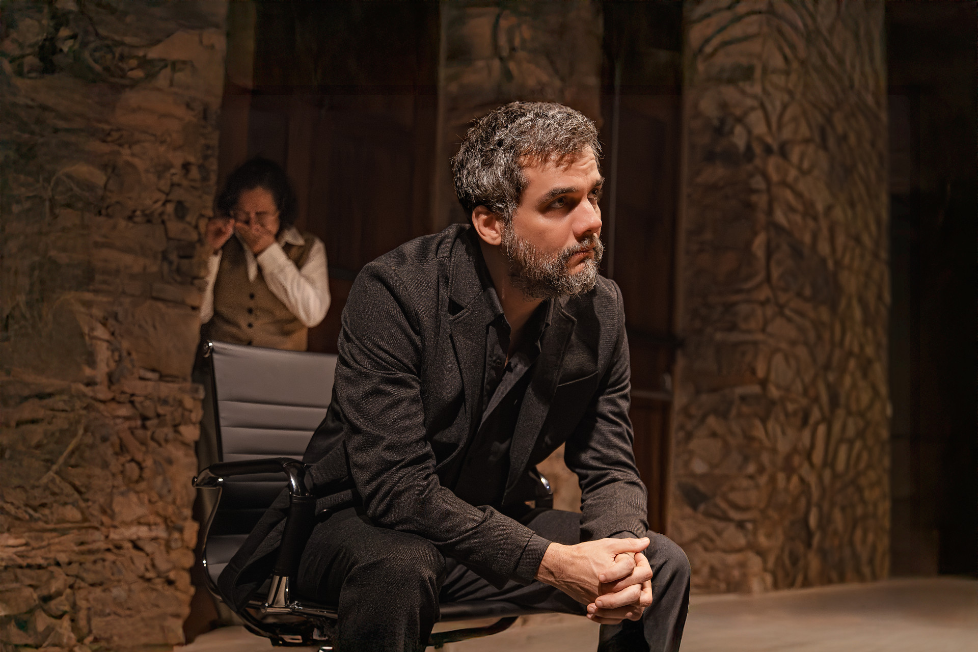 Wagner Moura estreia espetáculo 'Um Julgamento - Depois do Inimigo do Povo' no Rio - Divulgação / Caio Lírio