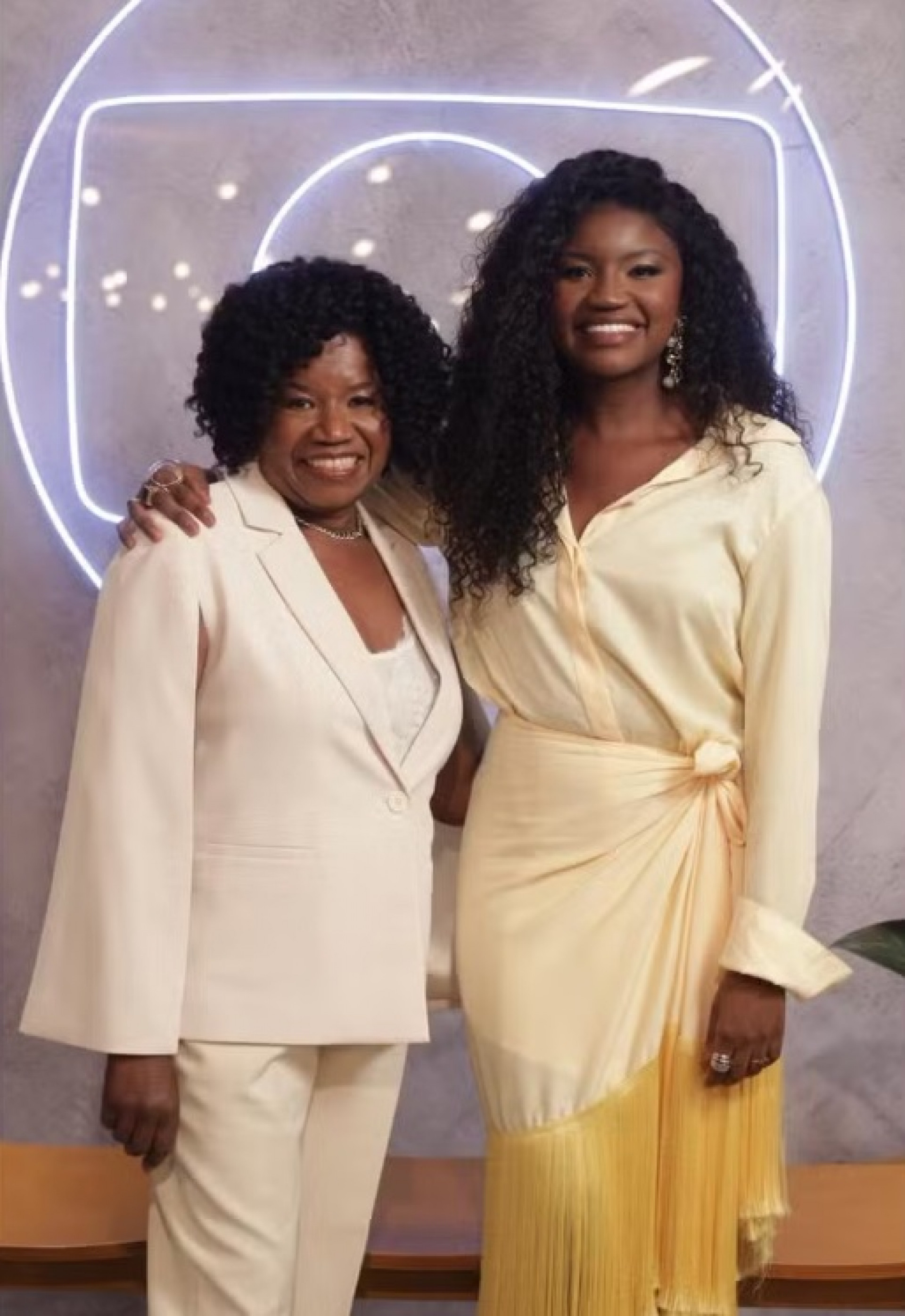 Kenya Sade com a mãe Regina - Beatriz Damy/TV Globo