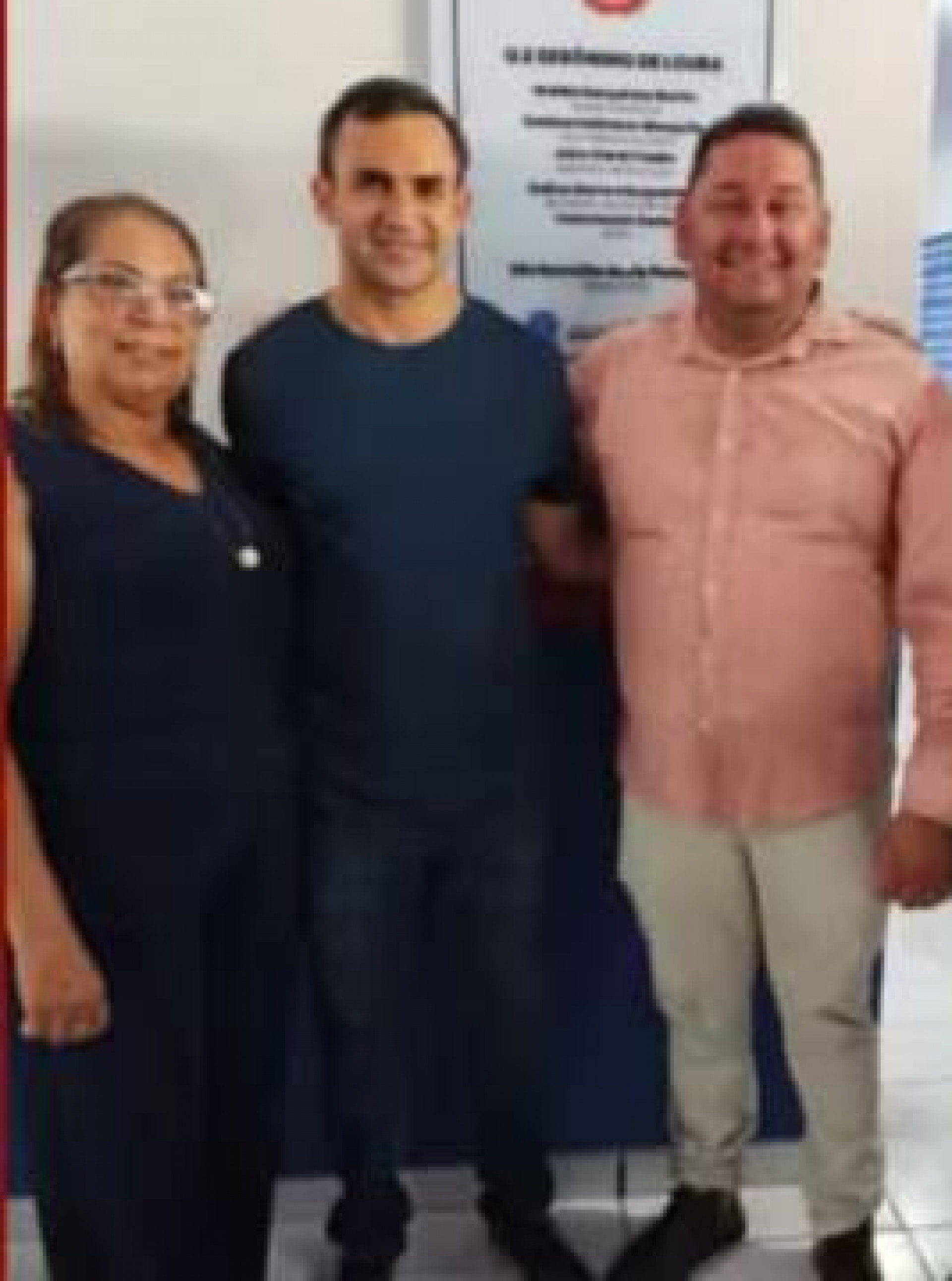 Secretária-adjunta de Educação, Celina Albuquerque, prefeito Wallas Gonçalves Rocha e o secretário de Educação, Jairo Frazão  - Reprodução/ redes sociais