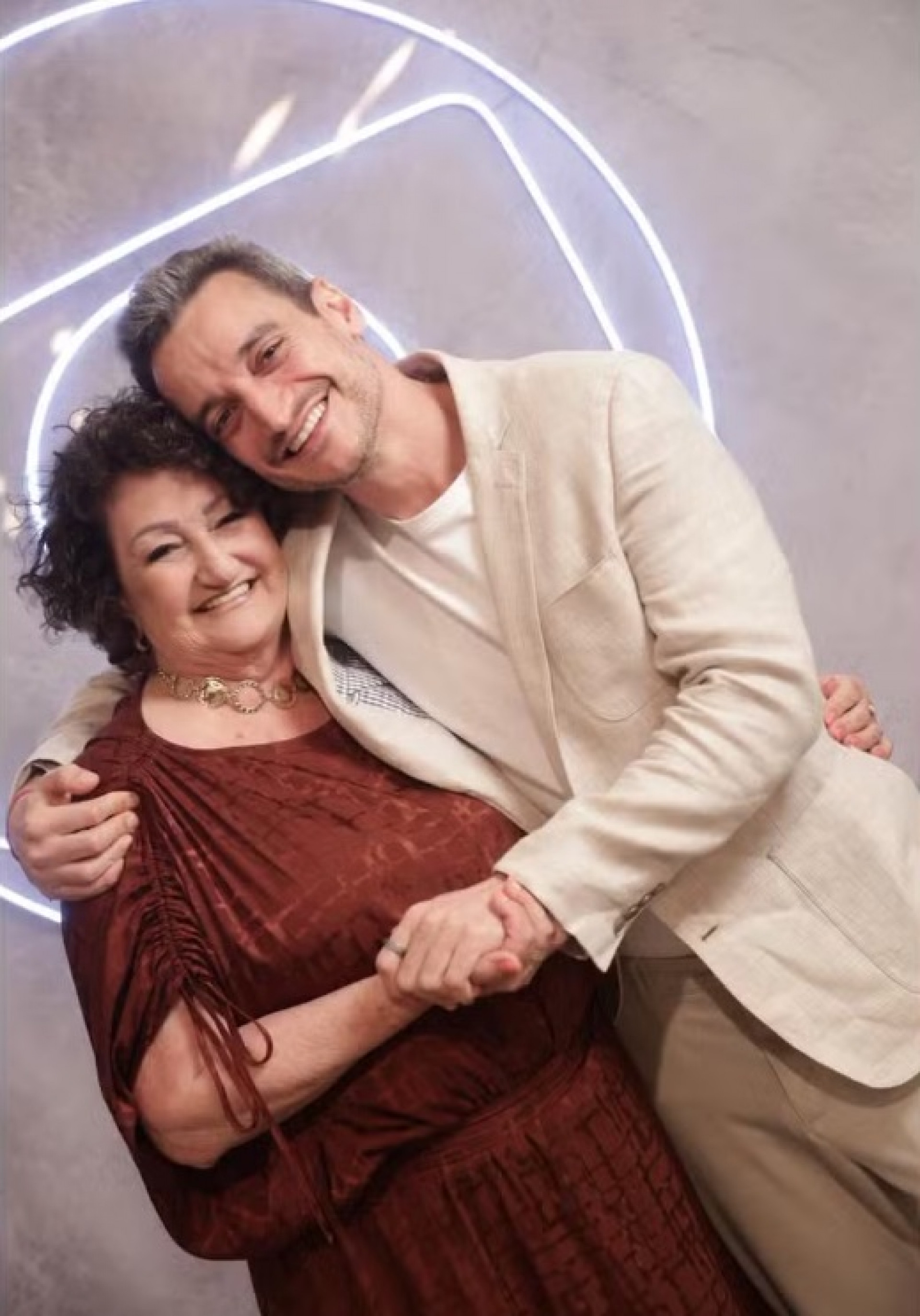 Tiago Scheuer e a mãe, Marilda - Beatriz Damy/TV Globo