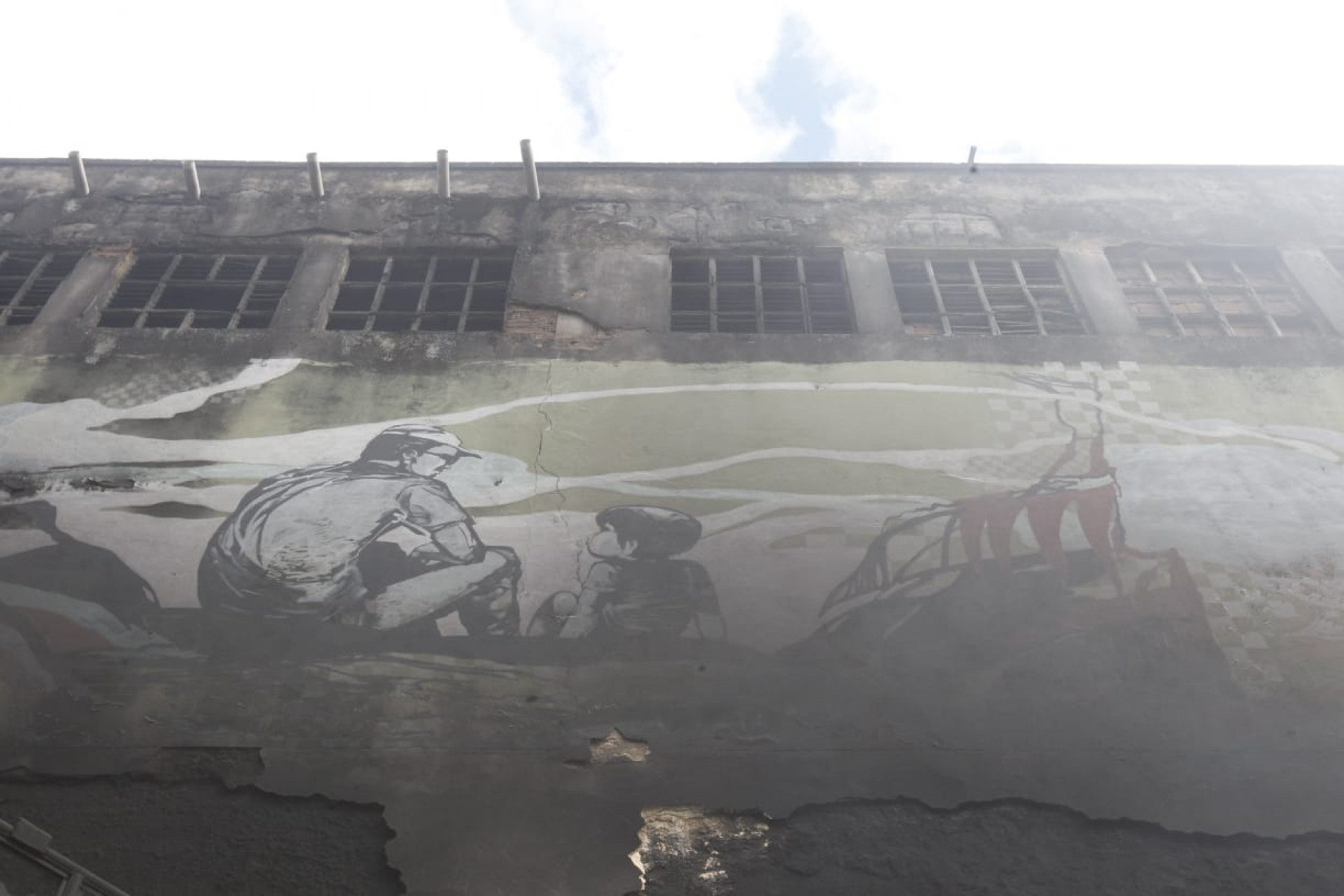 Novas chamas surgiram na manhã desta quinta-feira (23) - Reginaldo Pimenta/Agência O Dia