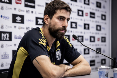 Zagueiro do Santos lamenta ausência de Neymar e diz: 'Volta está próxima'