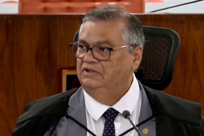 Dino lembra ameaça a ministros do STF e brinca: 'Gilmar vai primeiro'