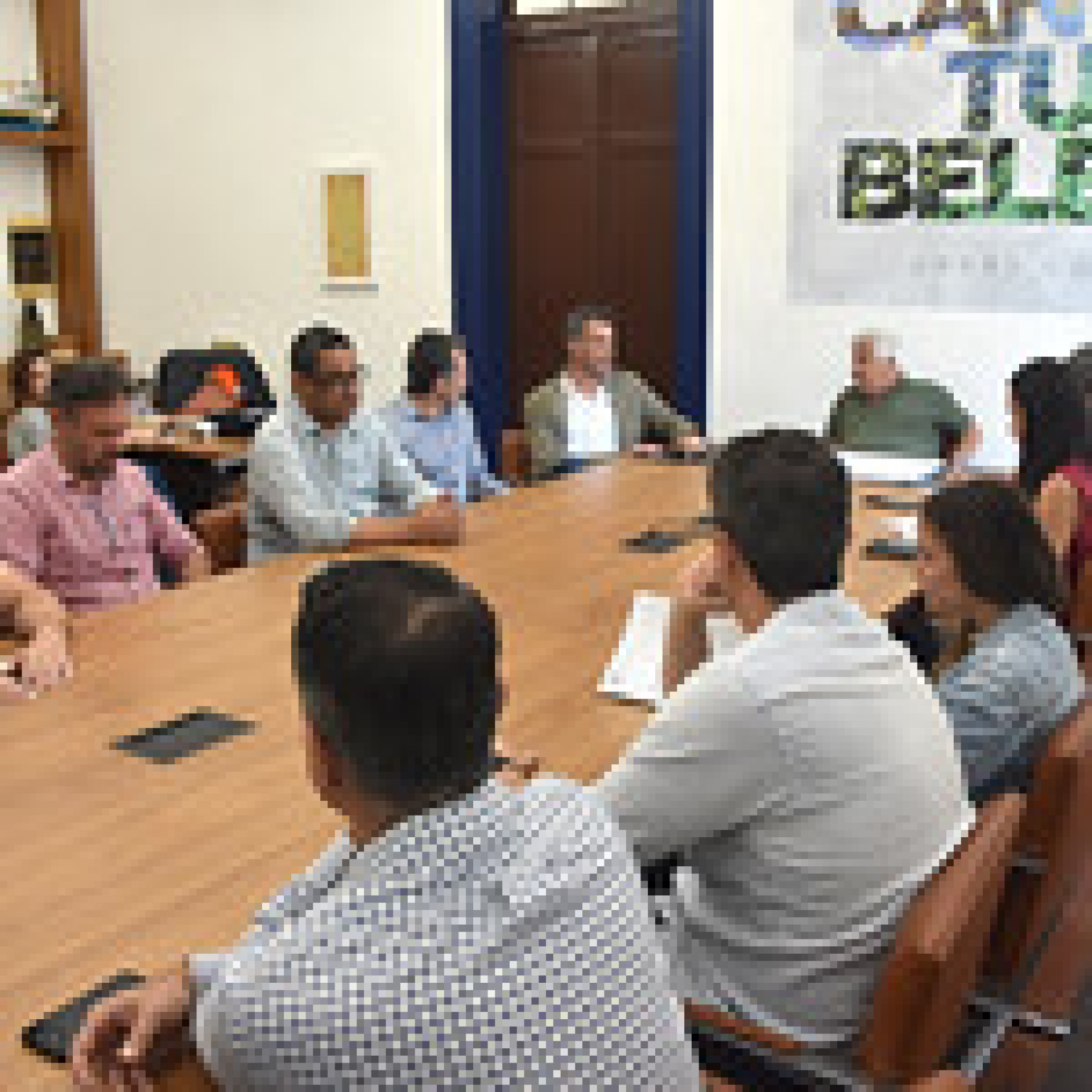 A reuni&atilde;o de avalia&ccedil;&atilde;o do projeto Cidade Inteligente no sal&atilde;o nobre da prefeitura - Divulga&ccedil;&atilde;o/PMAR