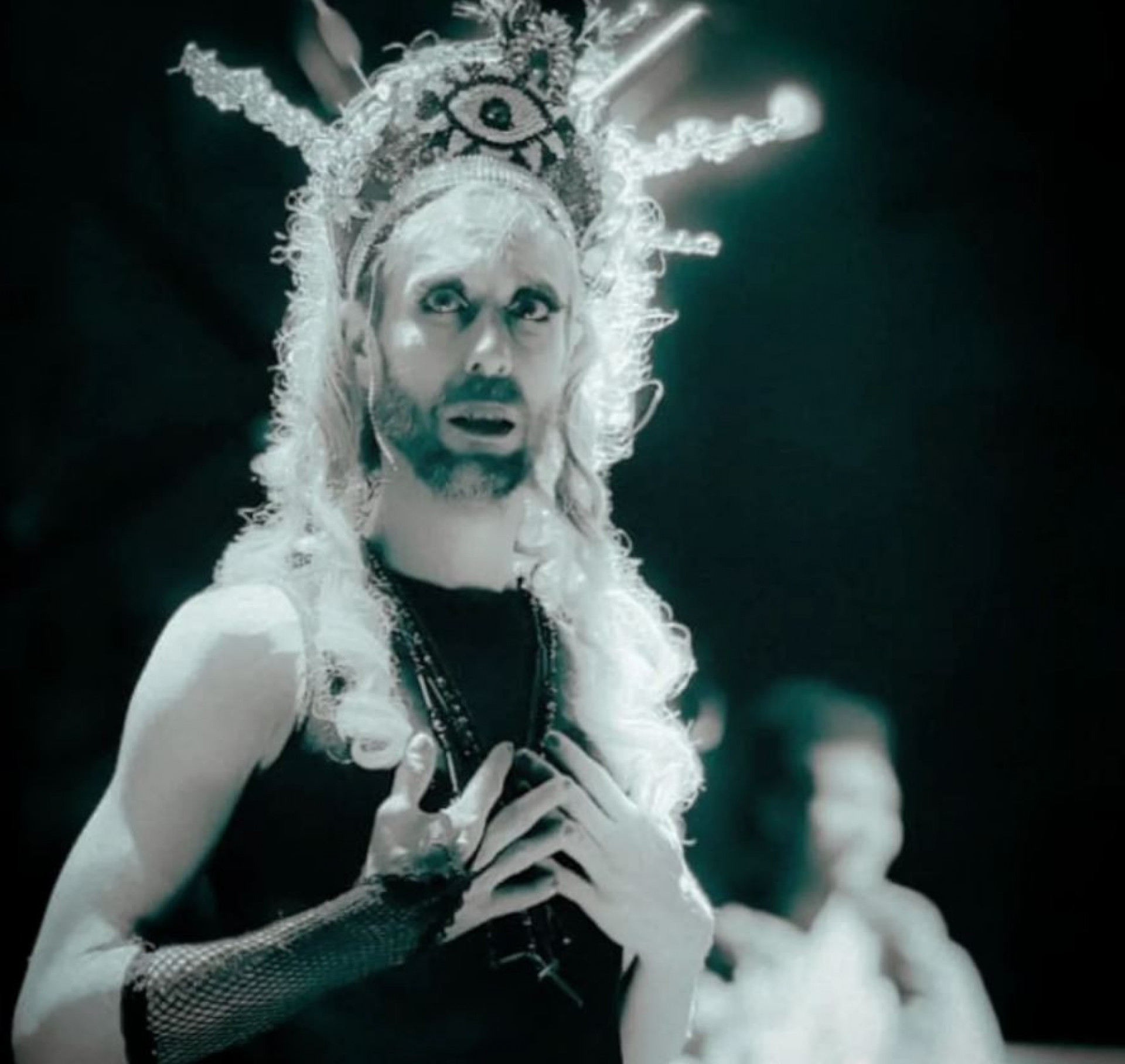 Fernando atuando em peça - Reprodução / Instagram