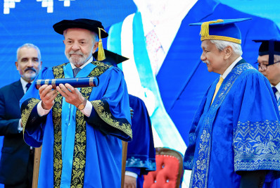 Lula recebe título na Malásia, critica FMI e diz que 'COP30 será a da verdade'