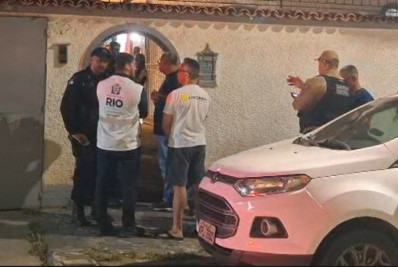Festa com adolescentes, álcool e drogas é encerrada pela polícia em Jacarepaguá