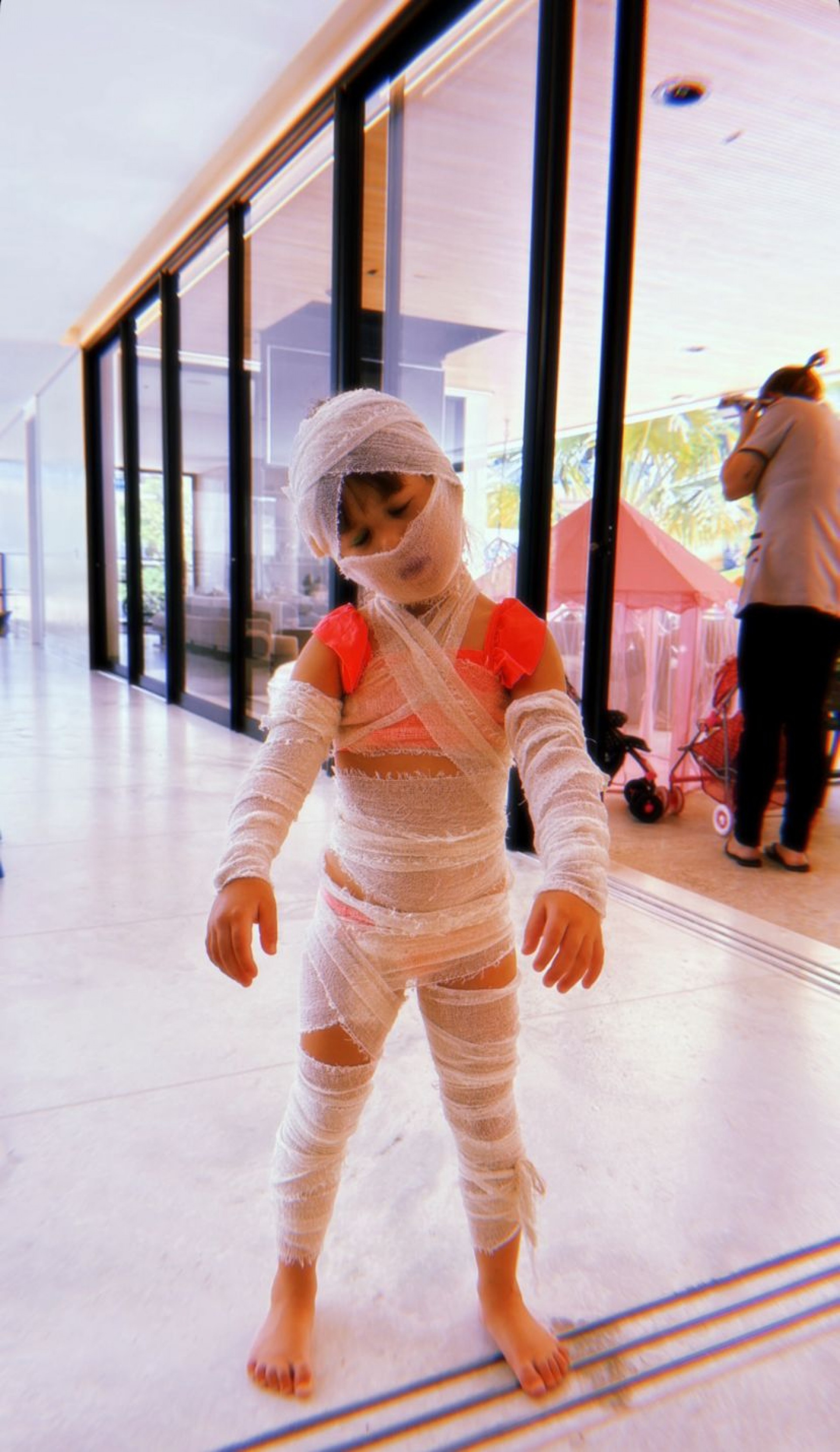 Maria Alice com fantasia de múmia - Reprodução/instagram