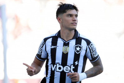 Correa desencanta pelo Botafogo e faz segundo gol mais rápido do Brasileirão 2025