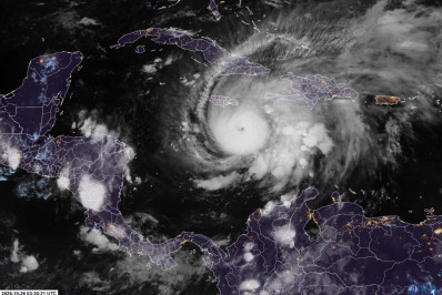 Furacão Melissa atinge categoria máxima no Caribe; quatro pessoas já morreram