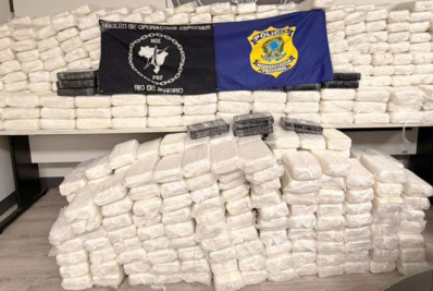 Motorista de caminhão é preso com mais de 800 kg de cocaína na Baixada Fluminense