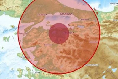 Terremoto de magnitude 6,1 atinge o oeste da Turquia