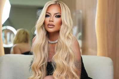 Quem foi Vanessa Rios, cantora que morreu aos 42 anos e planejava carreira internacional