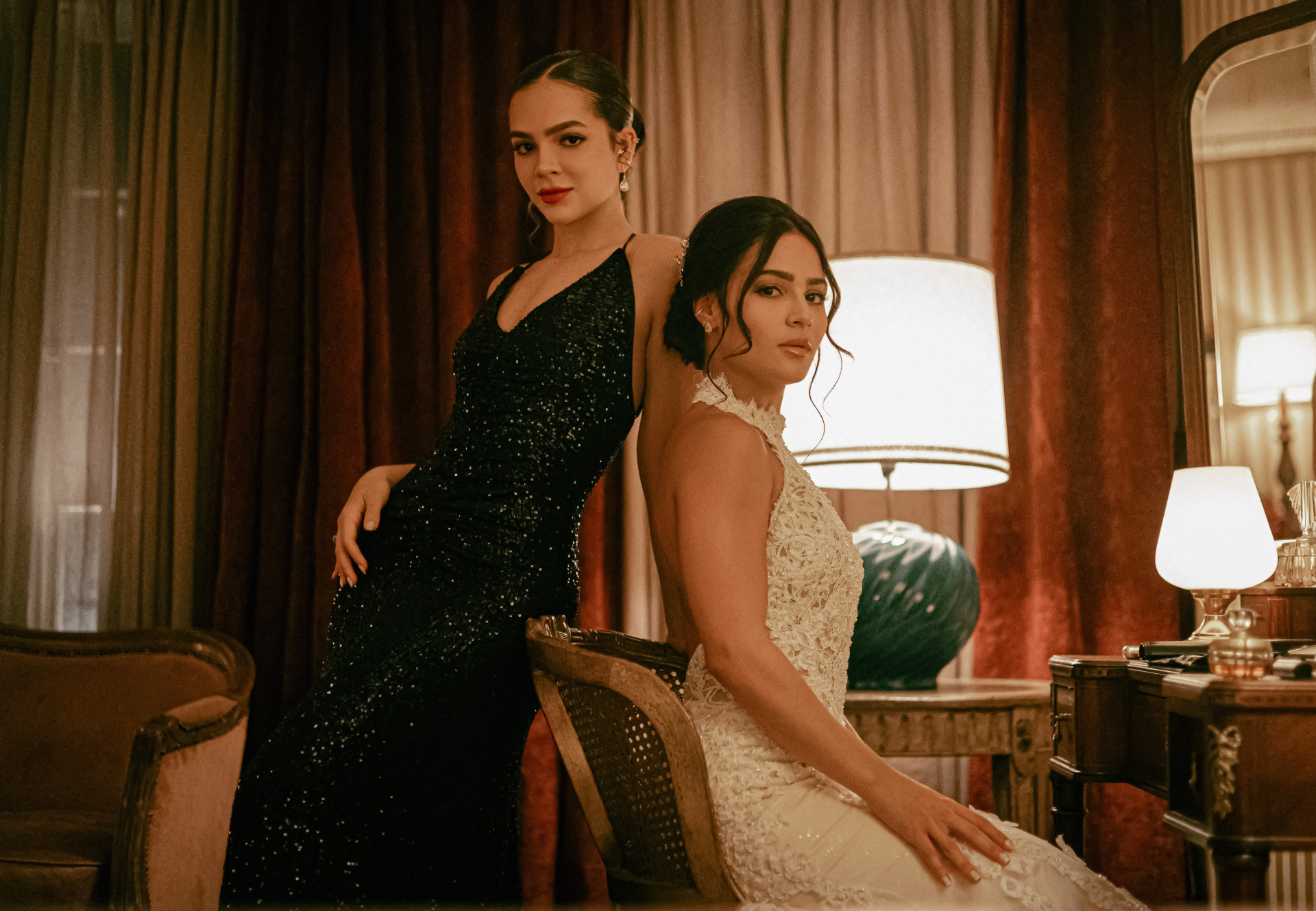 Mel Maia é Mirna, e Giullia Bascacio interpreta Suzana: irmãs vivem em pé de guerra - Marcos Serra Lima/Netflix 