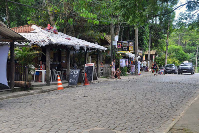 Sana faz 123 anos com festa, arte e muita música