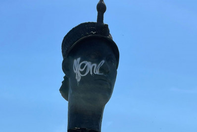 Monumento a Zumbi dos Palmares volta a ser pichado no Centro do Rio