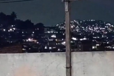 Complexos do Alemão e Penha voltam a ter tiroteio após dia de guerra: 'Ninguém dorme'