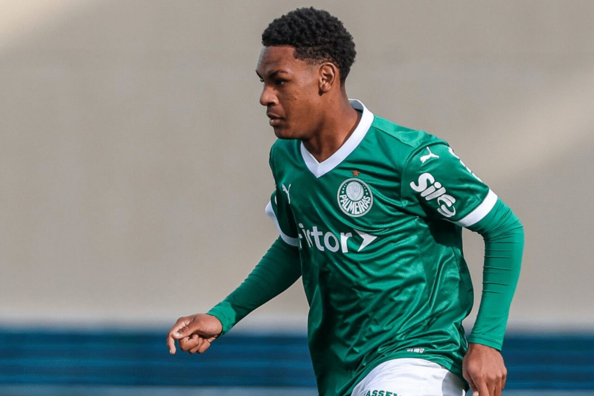 Jornal da Espanha chama joia do sub-17 do Palmeiras de “novo Est&ecirc;v&atilde;o”