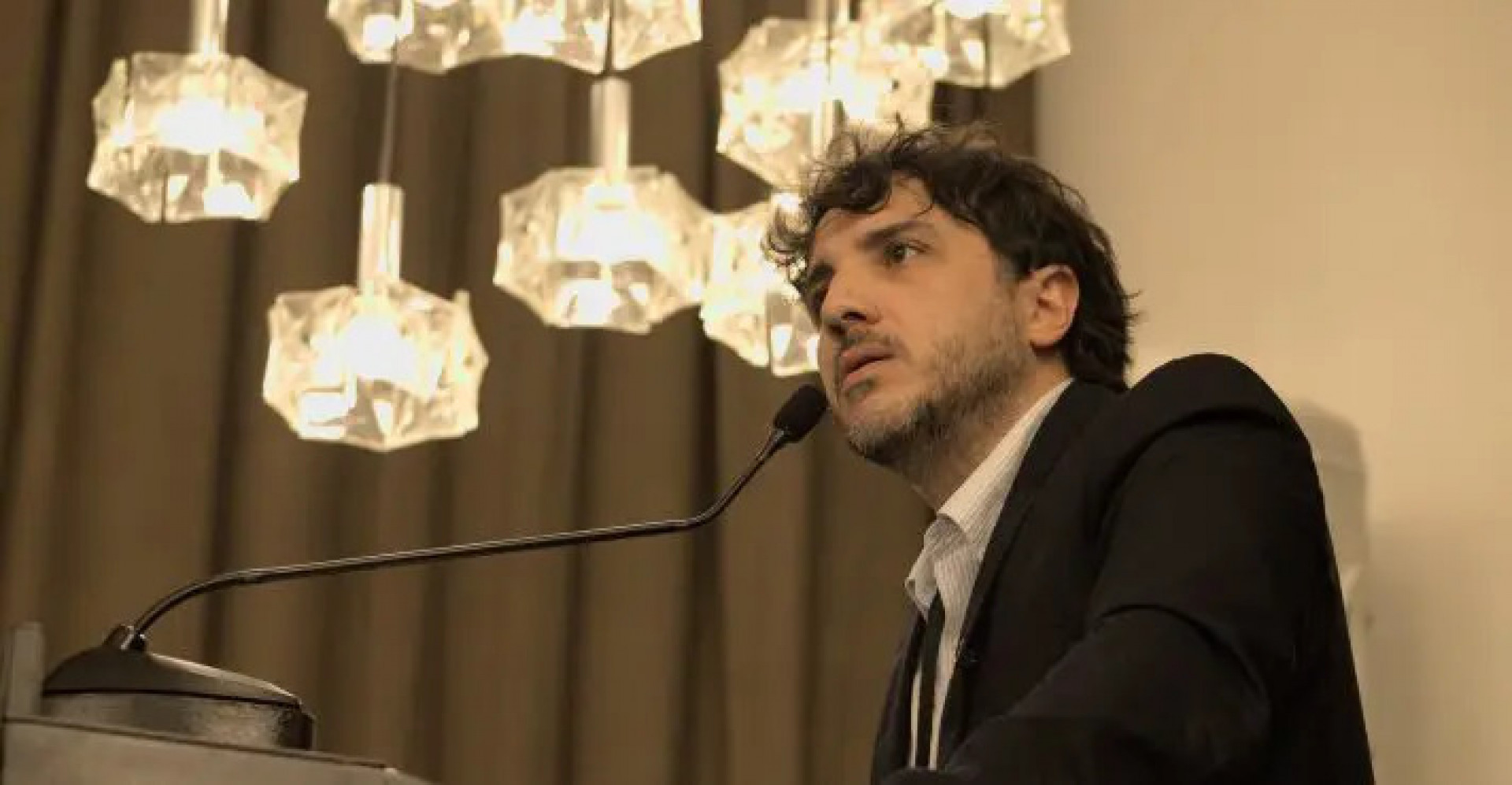 Renan Santos: Brasil precisa ter condições de possuir uma arma atômica - QTU Questões do Universo