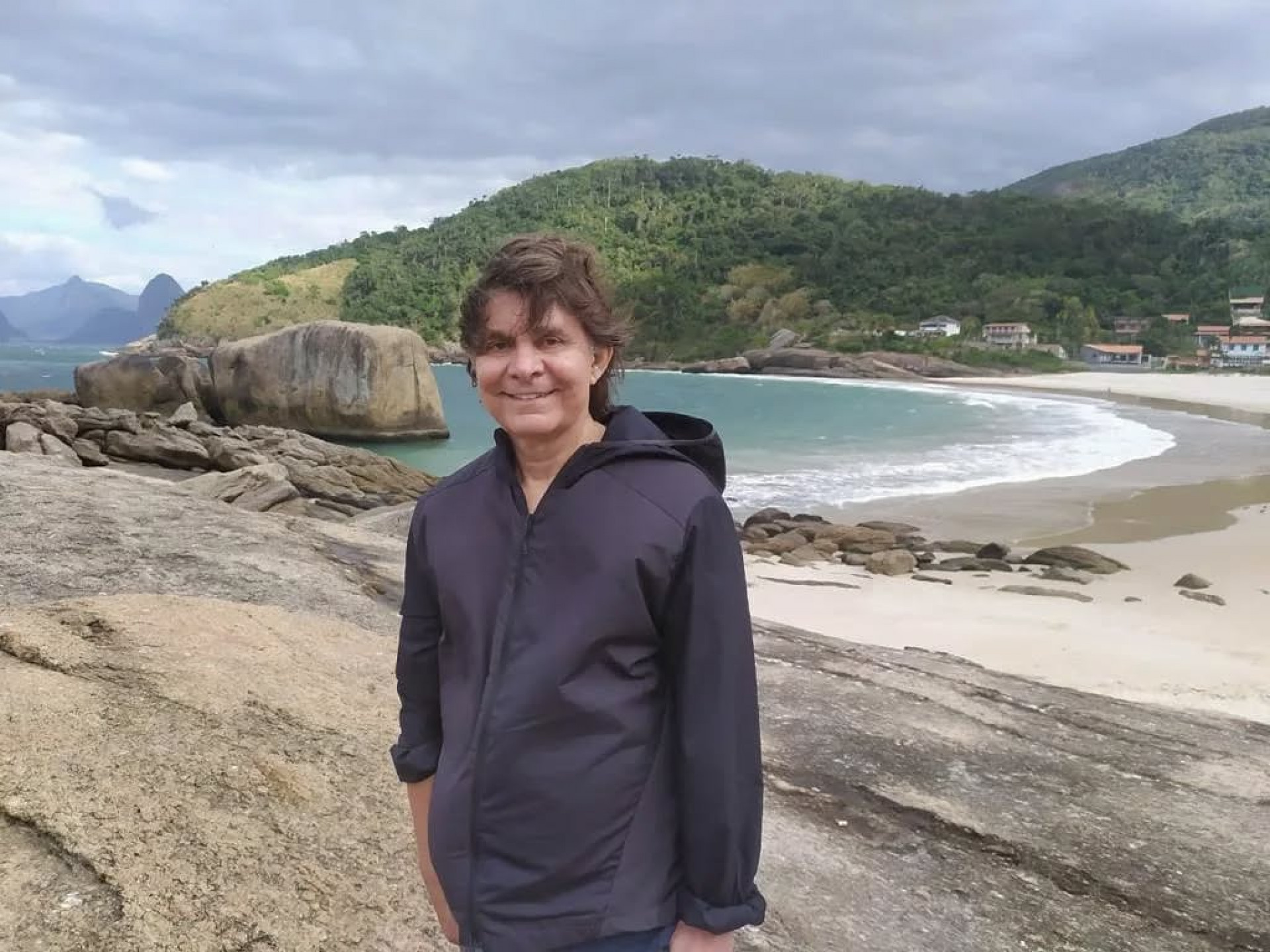 Lô Borges passa por traqueostomia e estado de saúde é grave - Reprodução / Instagram