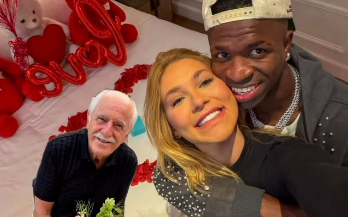 Montagem feita pelo ator Ary Fontoura