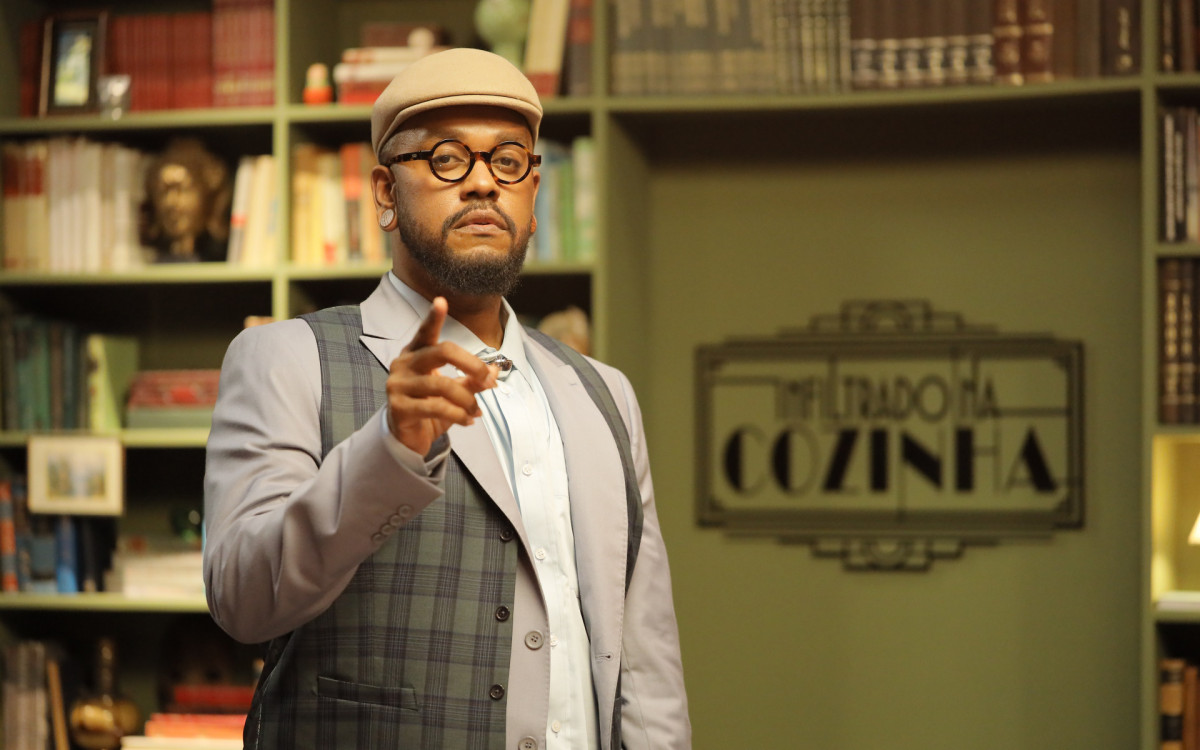 Fabão integra o time de jurados do programa \'Infiltrado na Cozinha\', do GNT